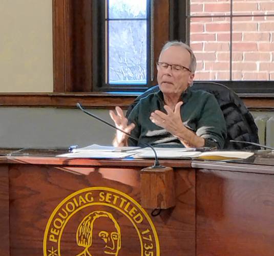 Finance and Warrant Advisory Committee Chair Ken Duffy discusses the projections for the next fiscal year’s budget.