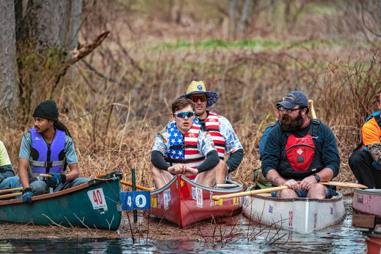 Competitors prepare for the start of the 59th running of the River Rat Race from Athol to Orange on Saturday.