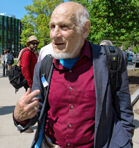 Tom Roeper, a linguistics professor at UMass, talks about  his frustration with the Special Meeting of the Faculty Senate where  Chancellor Javier Reyes  and  members of his administration made a presentation and answered questions about the campus protest, and policing actions occurring on May 7th through May 8th.